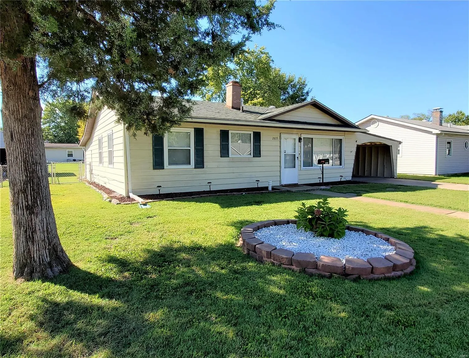 2809 Birch Ave photo 1