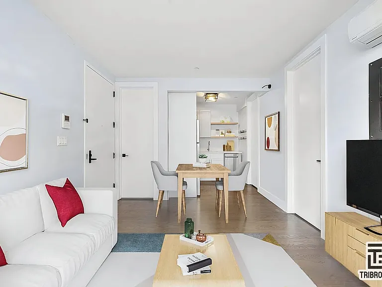 64 Stagg St #2L — Photo 4