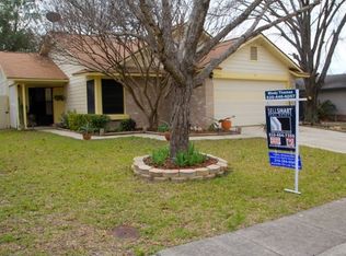 9346 Lands Point St, San Antonio, TX 78250