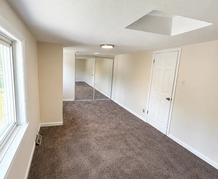 585 Novella Ave — Photo 16