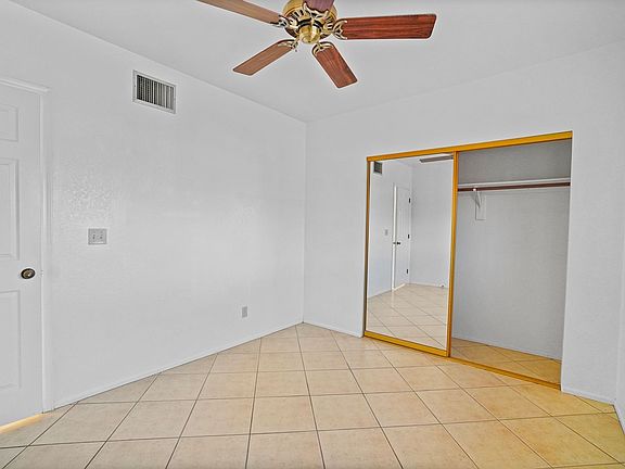5th image of 3813 N Stone Ave