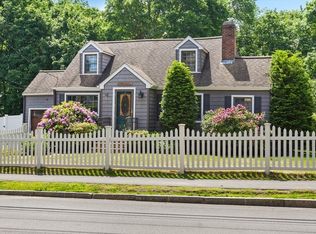 212 Broadway St, Wakefield, MA 01880