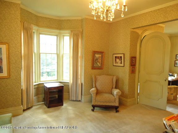 4th image of 411 E Lovett St