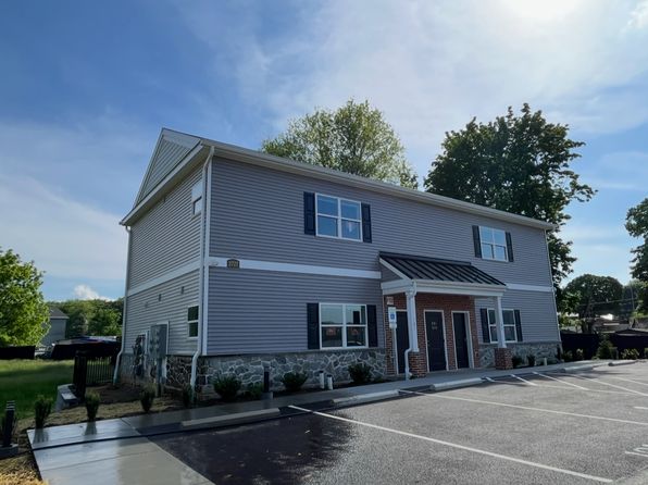 2723 Columbia Ave #202