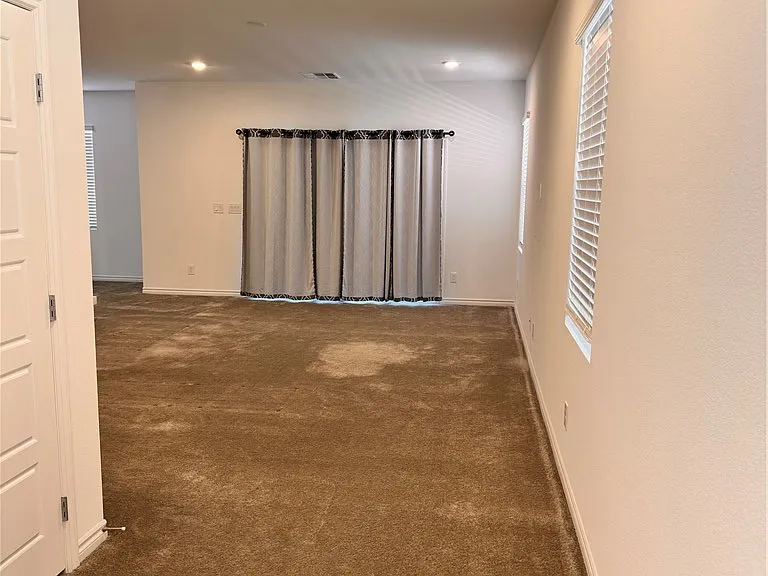 4487 Sawyer Ridge St — Photo 3
