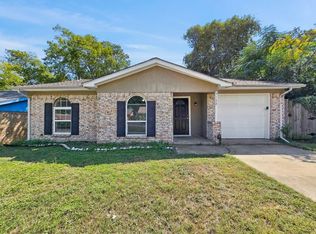 5132 Sears Dr, Fort Worth, TX 76105