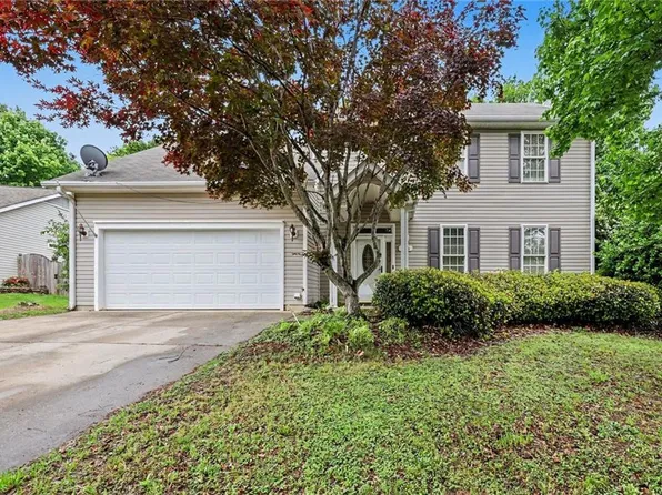 945 Biloxi Ave, Kernersville, NC 27284