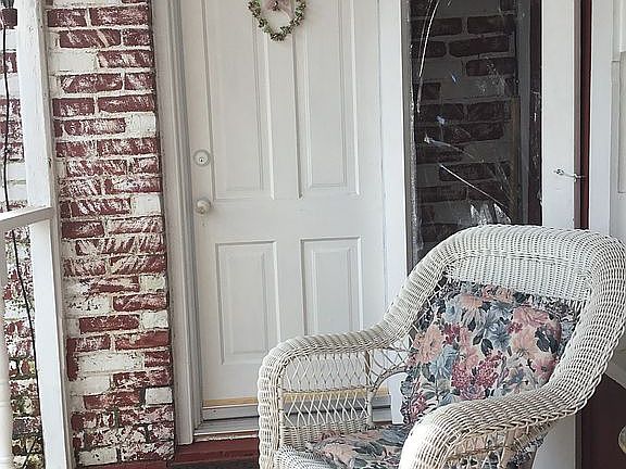 Left front Entry