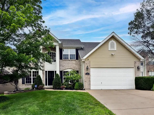 1362 Arbor Bluff Cir, Ballwin, MO 63021