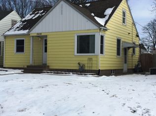 2456 32nd St, Moline, IL 61265