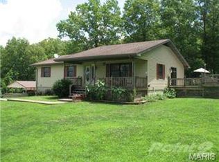 2002 Wesley Chapel Rd, Farmington, MO 63640