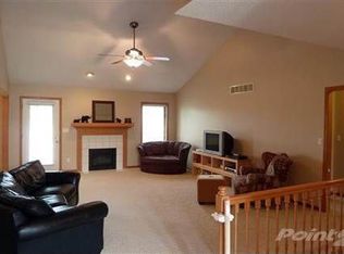 31 Laredo Ct, Iowa City, IA