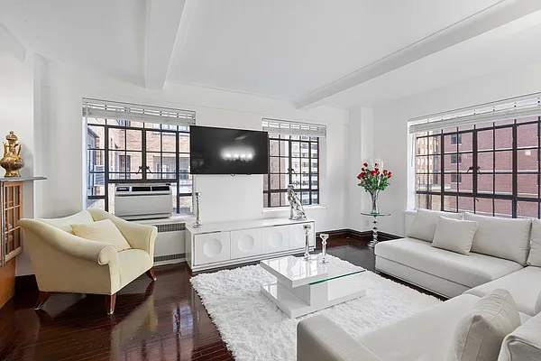 Sold by City Connections Realty | media 3