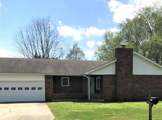 205 Charles Dr, Sikeston, MO 63801