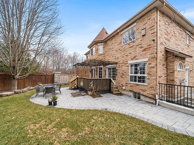 31 Marinucci Ct — Photo 45