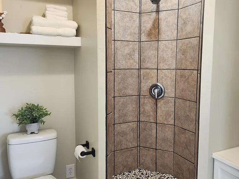 2nd bathroom