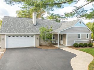 6909 Kenwood Rd, Cincinnati, OH 45243