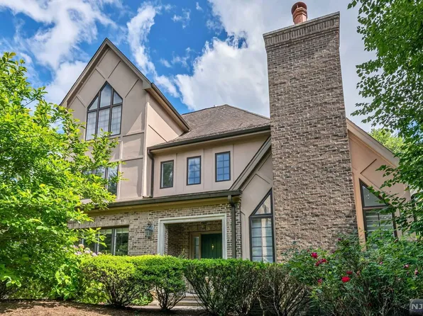 314 Forester Way, Park Ridge, NJ 07656
