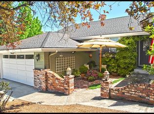 69 Monterey Dr, Medford, OR