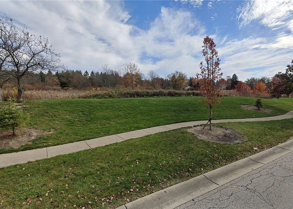 1st image of Center Rd