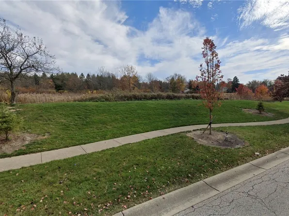 Center Rd, Brunswick, OH 44212