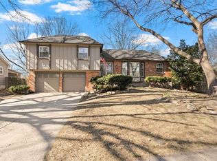 6724 Mackey St, Overland Park, KS 66204