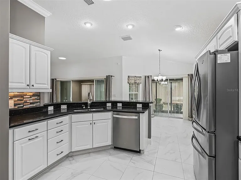 3556 Mistletoe Ct — Photo 25