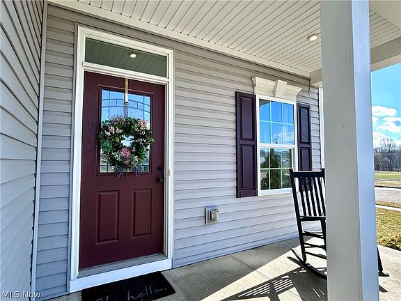 3rd image of 4620 Briar Hill Dr