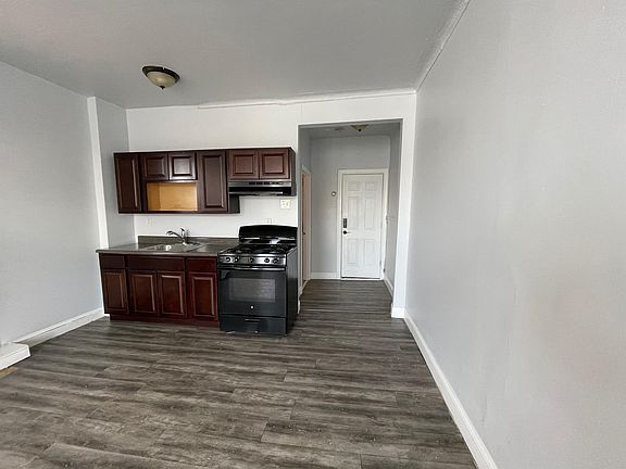 3rd image of 1234 W Allegheny Ave #2R