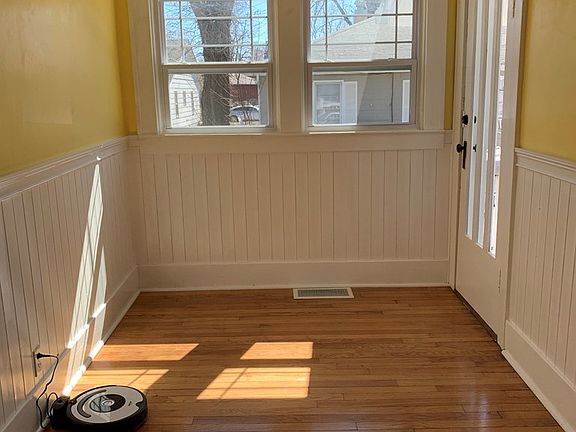 5th image of 514 N Mulanix St