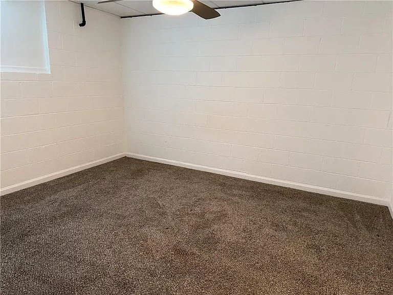 412 Hickory Walk — Photo 23