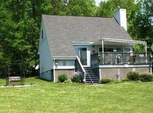 1760 S Lakeshore Dr, Louisa, VA