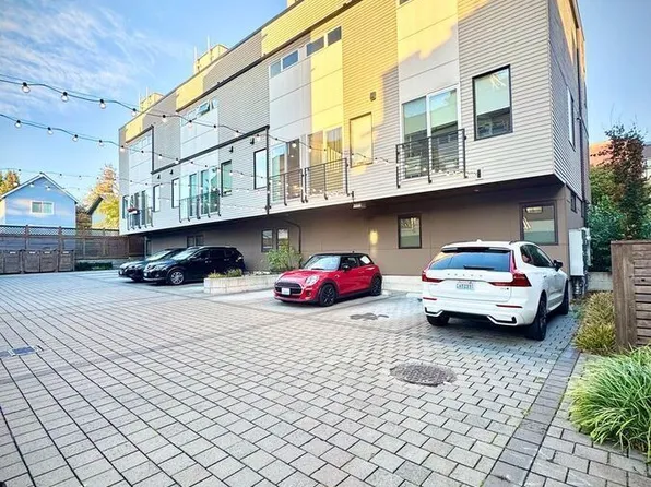 212 18th Ave #C, Seattle, WA 98122