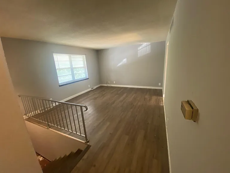 1300 S Roseta Ave — Photo 8