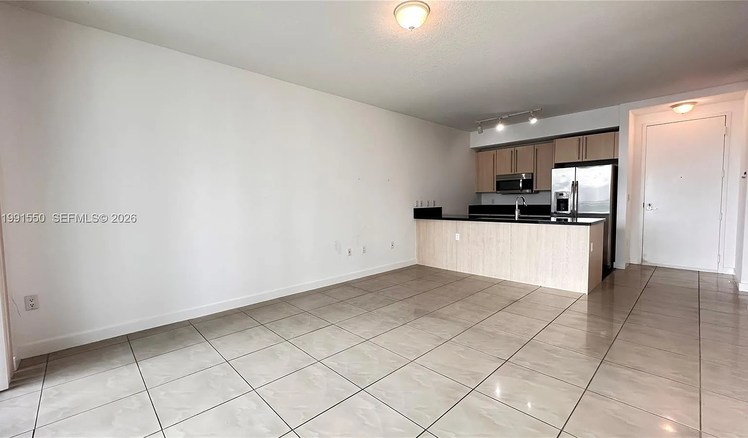 1 bed, 693 sqft, $3,000 — Photo 4