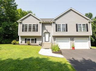 2 McDowell Rd, Middletown, CT 06457