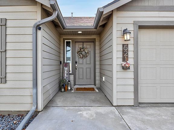 2nd image of 521 Marysville Way