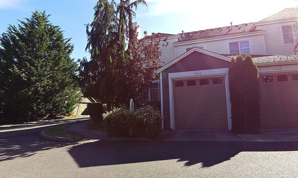 2nd image of 1626 Huckleberry Cir