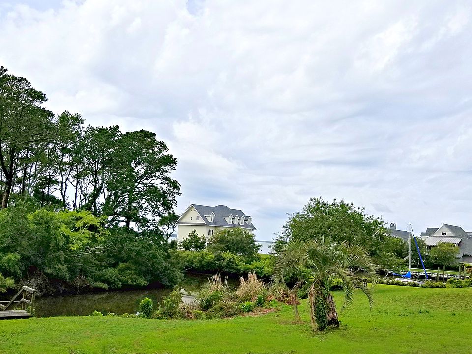2nd image of 5206 Holly Ct