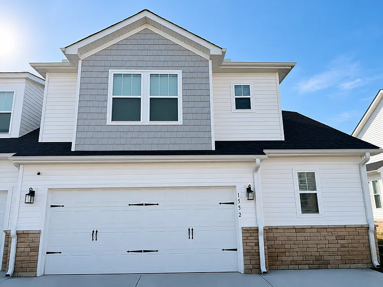 1552 Shallons Ct — Photo 1