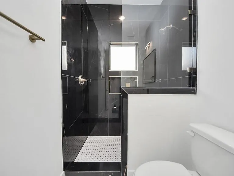 8125 Cabot St #B — Photo 16