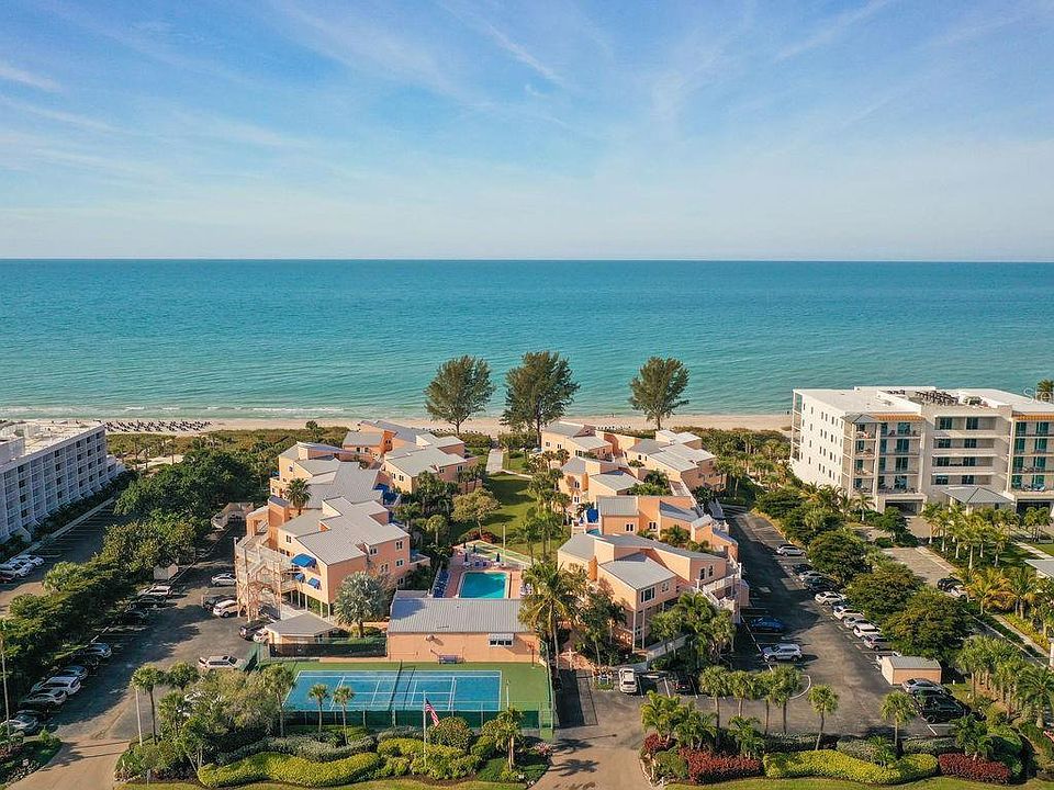 1st image of 4725 Gulf Of Mexico Dr #220