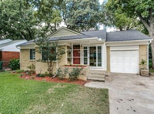 1816 Oak Tree Ln, Arlington, TX 76013