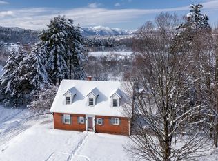 385 Maple St, Stowe, VT 05672