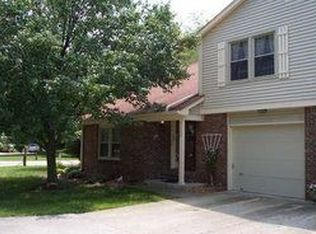 7502 Prairie Lake Dr, Indianapolis, IN 46256