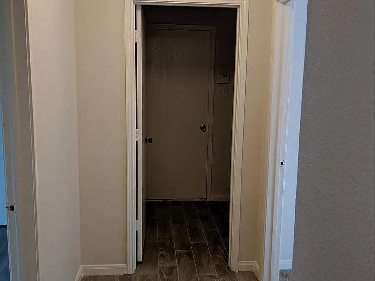2027 James Madison Dr — Photo 8