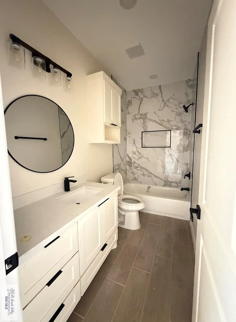 2 bed, 2.0 bath, 2690 sqft, $1,600 — Photo 4