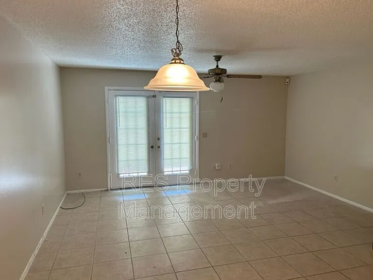 4603 Lighthouse Cir — Photo 43