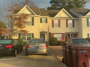 3410 Clover Meadows Dr, Chesapeake, VA 23321