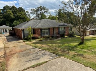 4104 Surrey Ln, Phenix City, AL 36867